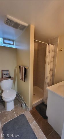7573 Biscayne Boulevard, Parma, OH 44134