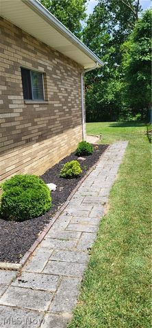 7573 Biscayne Boulevard, Parma, OH 44134