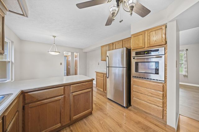 4384 Leppert Road, Hilliard, OH 43026