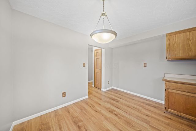 4384 Leppert Road, Hilliard, OH 43026