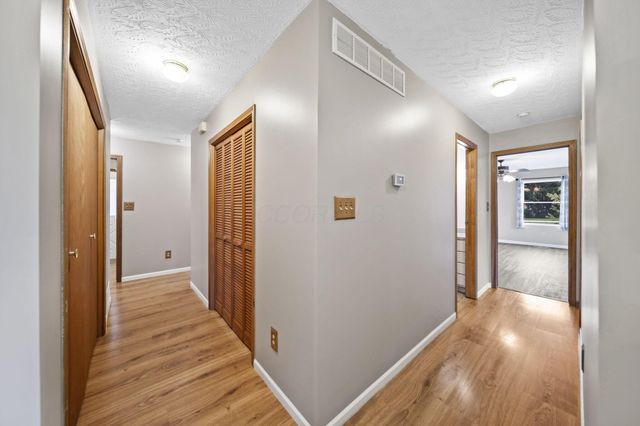 4384 Leppert Road, Hilliard, OH 43026