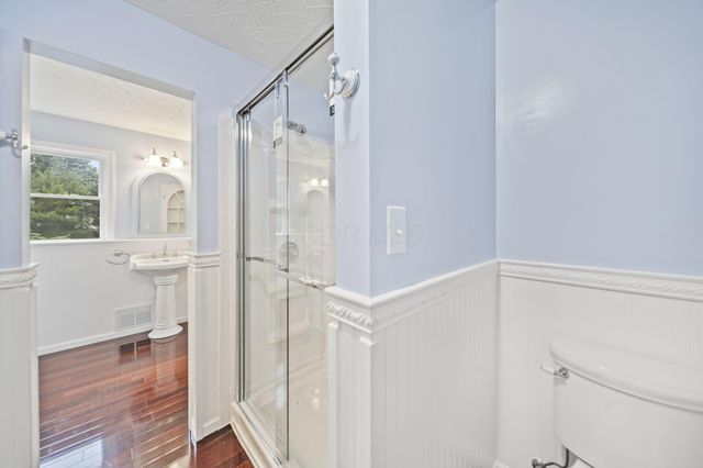 4384 Leppert Road, Hilliard, OH 43026