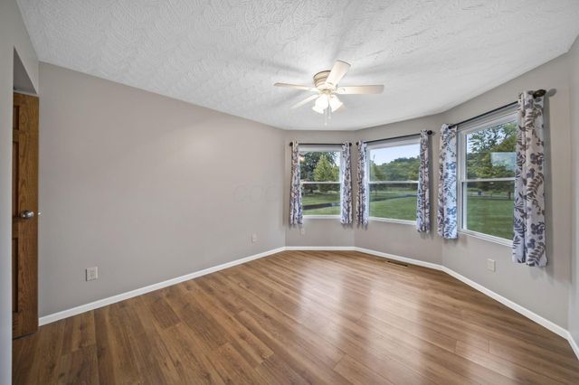 4384 Leppert Road, Hilliard, OH 43026