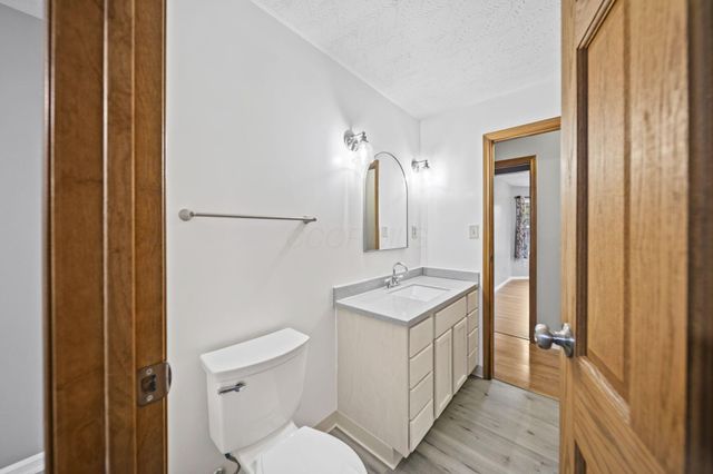 4384 Leppert Road, Hilliard, OH 43026