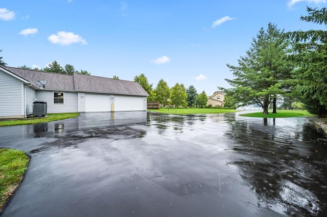 4384 Leppert Road, Hilliard, OH 43026