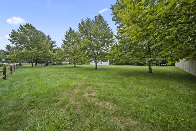 4384 Leppert Road, Hilliard, OH 43026