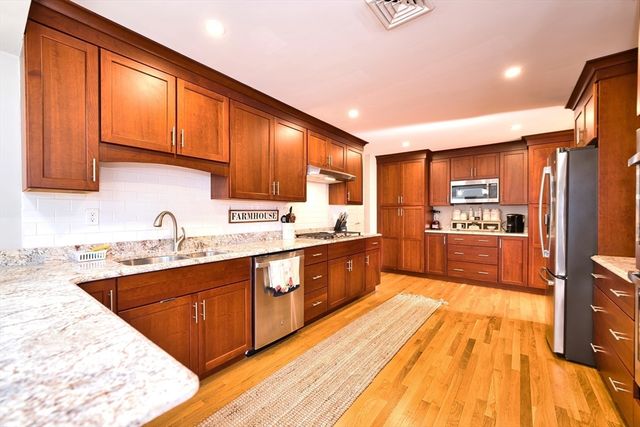 349 Harvard St, Fall River, MA 02720