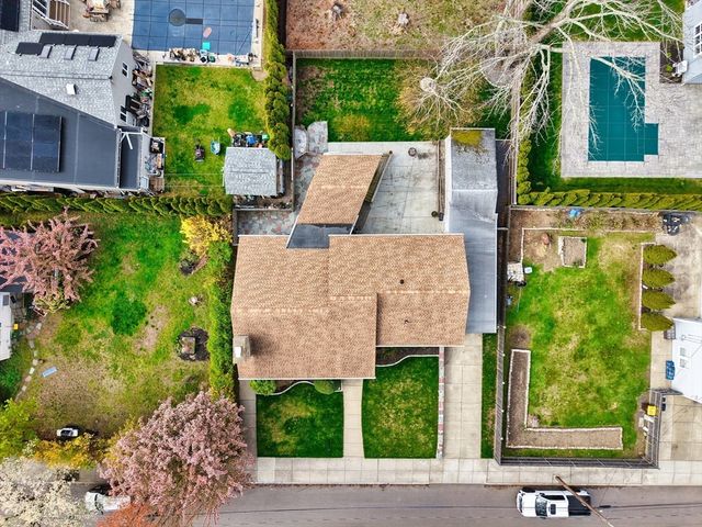 349 Harvard St, Fall River, MA 02720