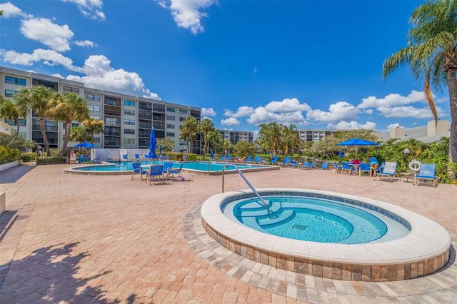 1320 PASADENA AVENUE S 605, South Pasadena, FL 33707