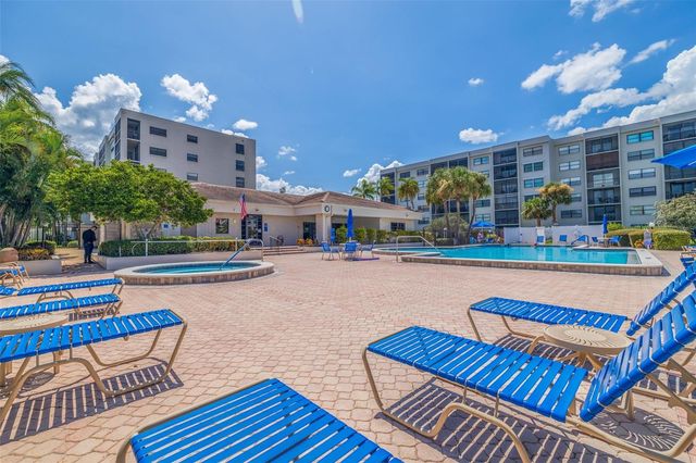 1320 PASADENA AVENUE S 605, South Pasadena, FL 33707