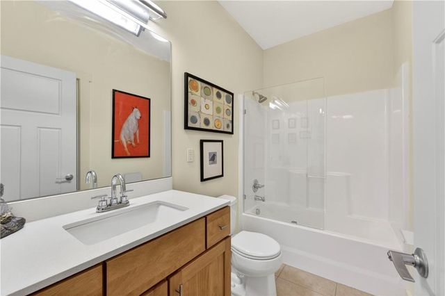 8315 Primrose Street, De Soto, KS 66018