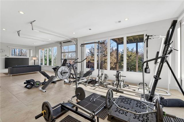 8315 Primrose Street, De Soto, KS 66018