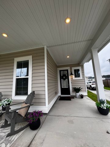 214 Narrowleaf Avenue, Summerville, SC 29483