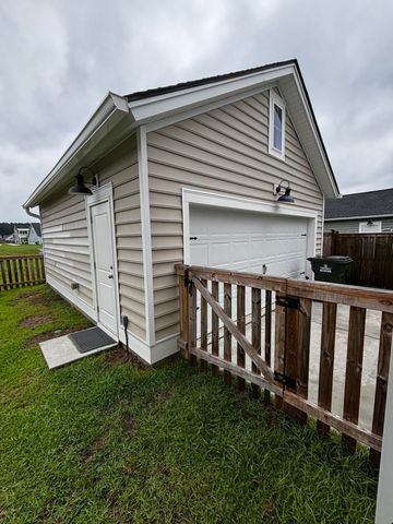 214 Narrowleaf Avenue, Summerville, SC 29483