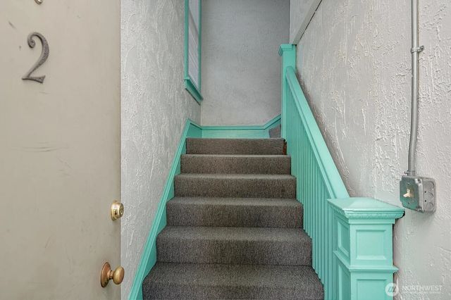 807 N 49th Street, Seattle, WA 98103
