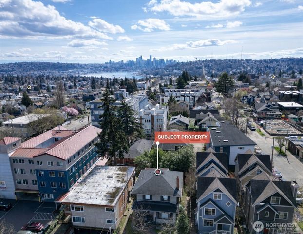 807 N 49th Street, Seattle, WA 98103