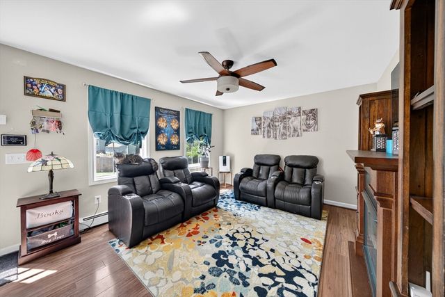 175 Old Fall River Rd, Swansea, MA 02777