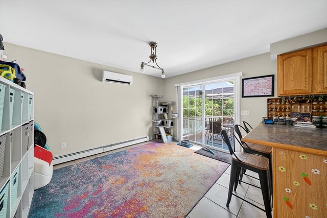 175 Old Fall River Rd, Swansea, MA 02777