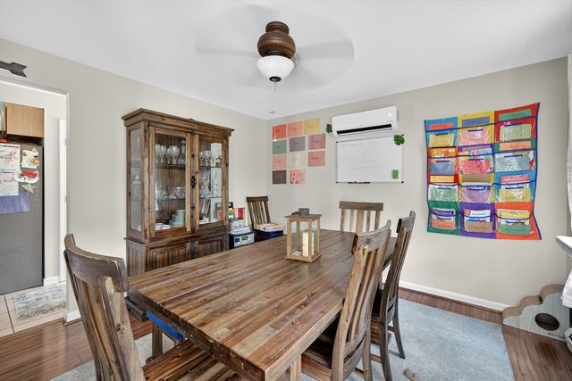 175 Old Fall River Rd, Swansea, MA 02777