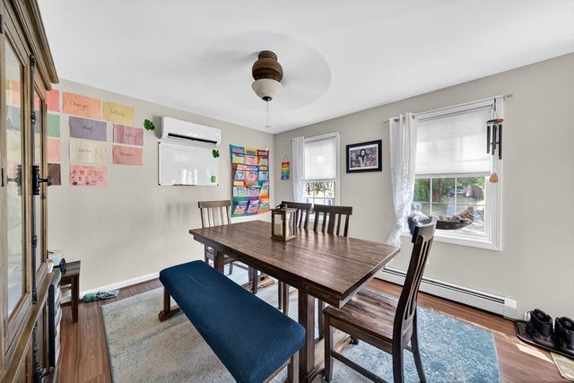 175 Old Fall River Rd, Swansea, MA 02777