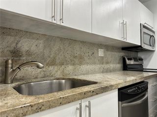 1130 11th St 4D, Miami Beach, FL 33139