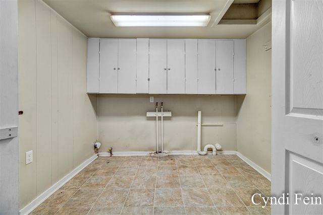 105 6 Mile Road, Comstock Park, MI 49321