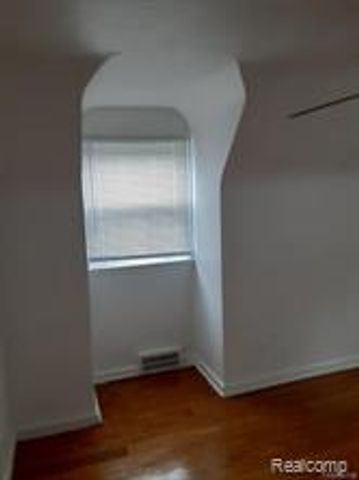 7021 Curtis Street, Detroit, MI 48221