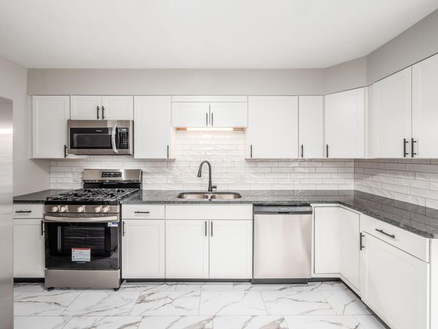 2480 Shrewsbury Road, Columbus, OH 43221