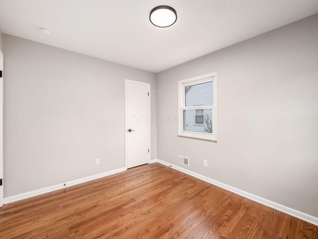 2480 Shrewsbury Road, Columbus, OH 43221