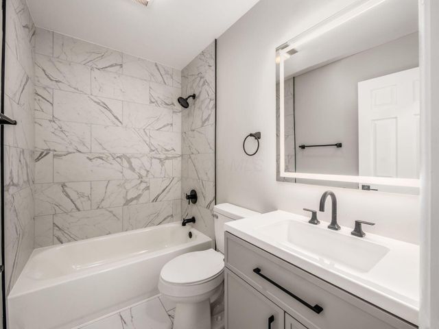 2480 Shrewsbury Road, Columbus, OH 43221