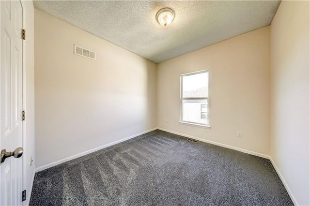 3303 N 103rd Terrace, Kansas City, KS 66109