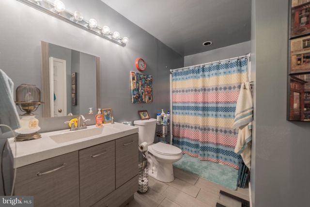 80 MOUNTAINEER CT, Charles Town, WV 25414