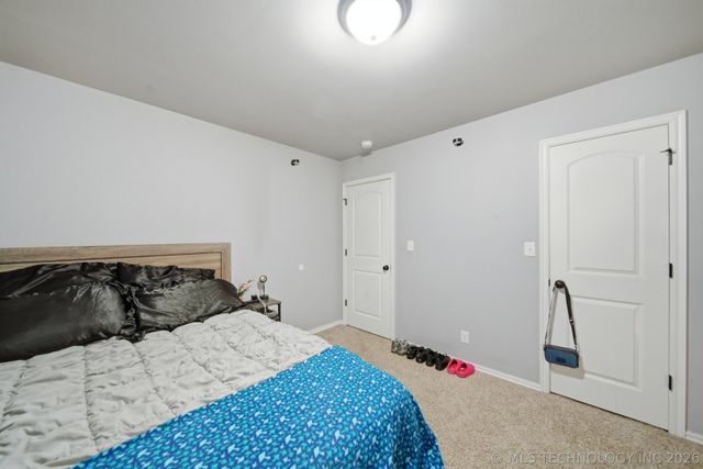 9008 S 255th East Avenue, Broken Arrow, OK 74014