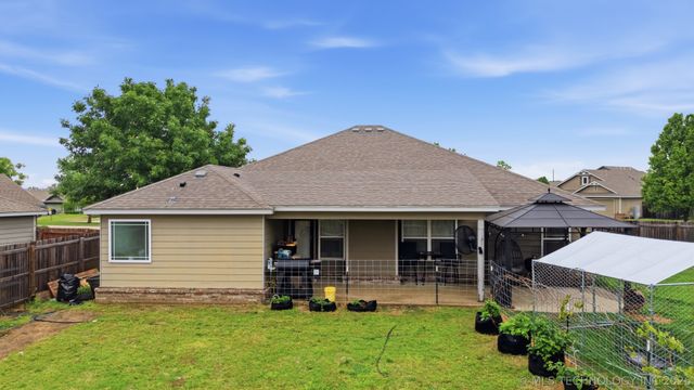 9008 S 255th East Avenue, Broken Arrow, OK 74014