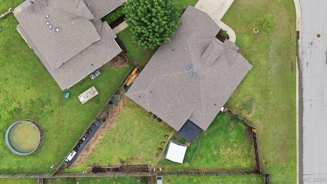 9008 S 255th East Avenue, Broken Arrow, OK 74014