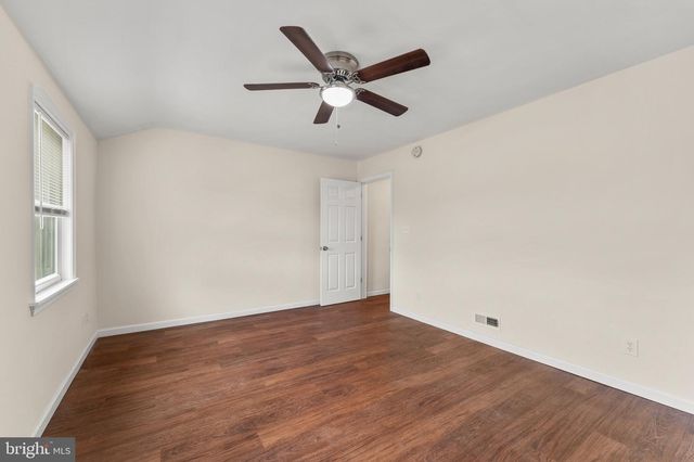 245 ORVILLE RD, Essex, MD 21221