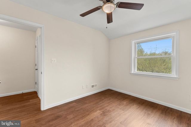 245 ORVILLE RD, Essex, MD 21221