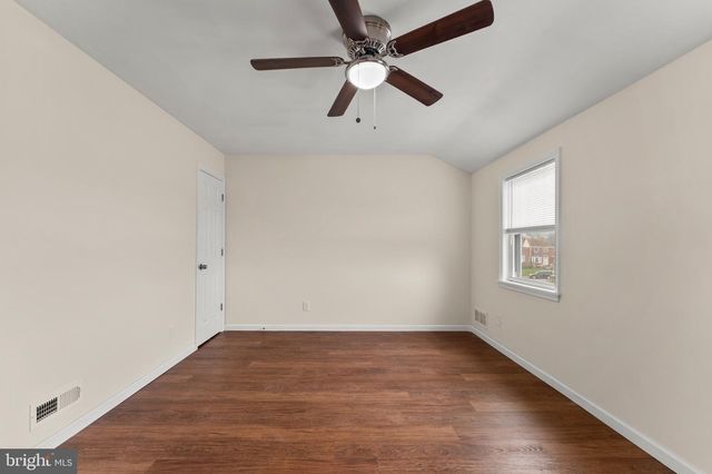 245 ORVILLE RD, Essex, MD 21221