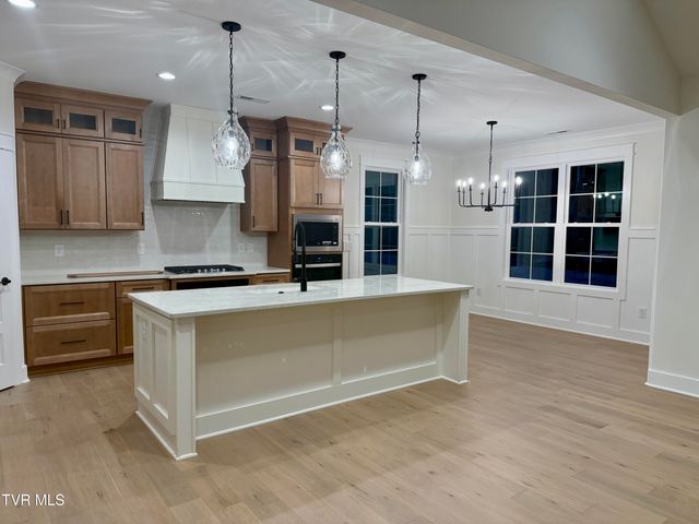 1420 Hairetown Road, Johnson City, TN 37615