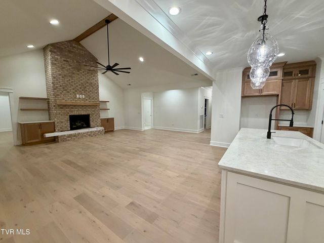 1420 Hairetown Road, Johnson City, TN 37615