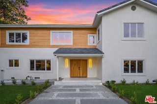 5439 Gentry Avenue, Valley Village, CA 91607