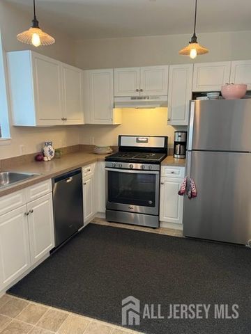 15 Station Place A, Metuchen, NJ 08840