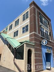 15 Station Place A, Metuchen, NJ 08840