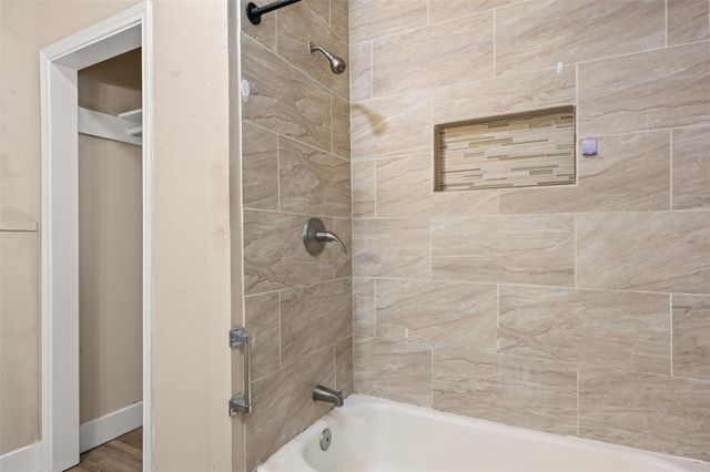 630 Orange Street, La Marque, TX 77568