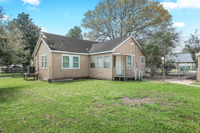 630 Orange Street, La Marque, TX 77568
