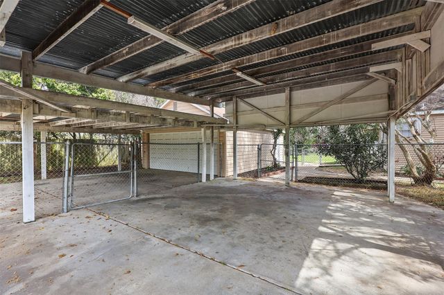 630 Orange Street, La Marque, TX 77568