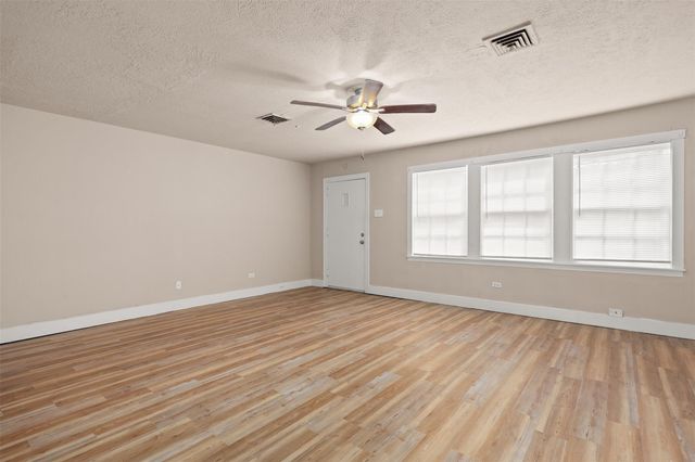 630 Orange Street, La Marque, TX 77568