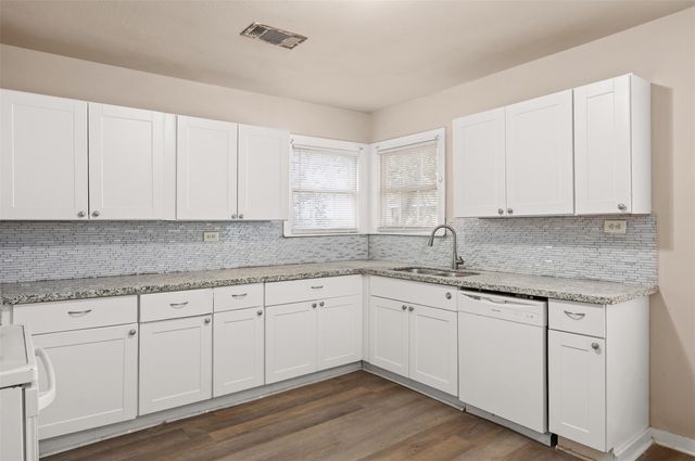 630 Orange Street, La Marque, TX 77568