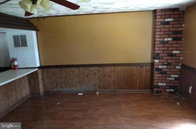 1003 BAYNER RD, Essex, MD 21221