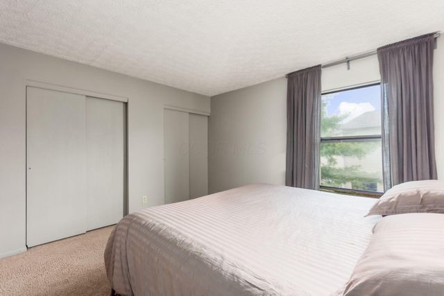 881 Upholland Lane, 20B, Columbus, OH 43085